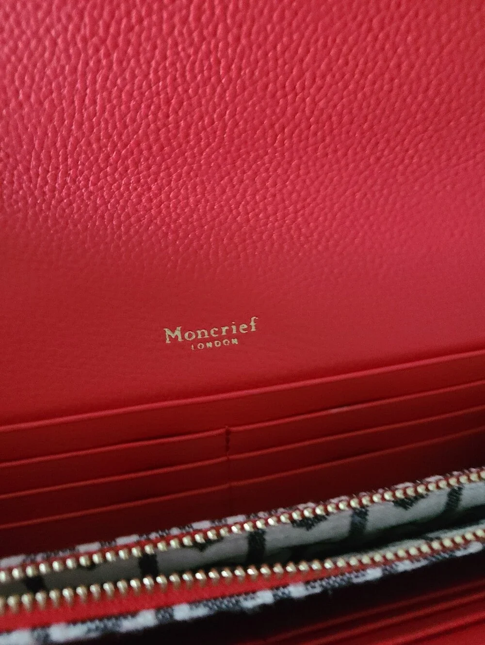 NWT Moncrief London Tillie Wallet